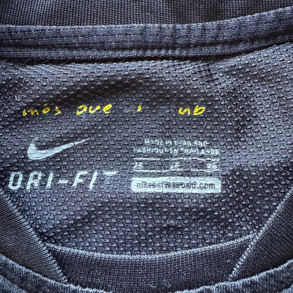 FC Barcelona Nike Away Rare Black Jersey Messi Size Sm. No Size Tag. See Pics - Picture 3 of 9